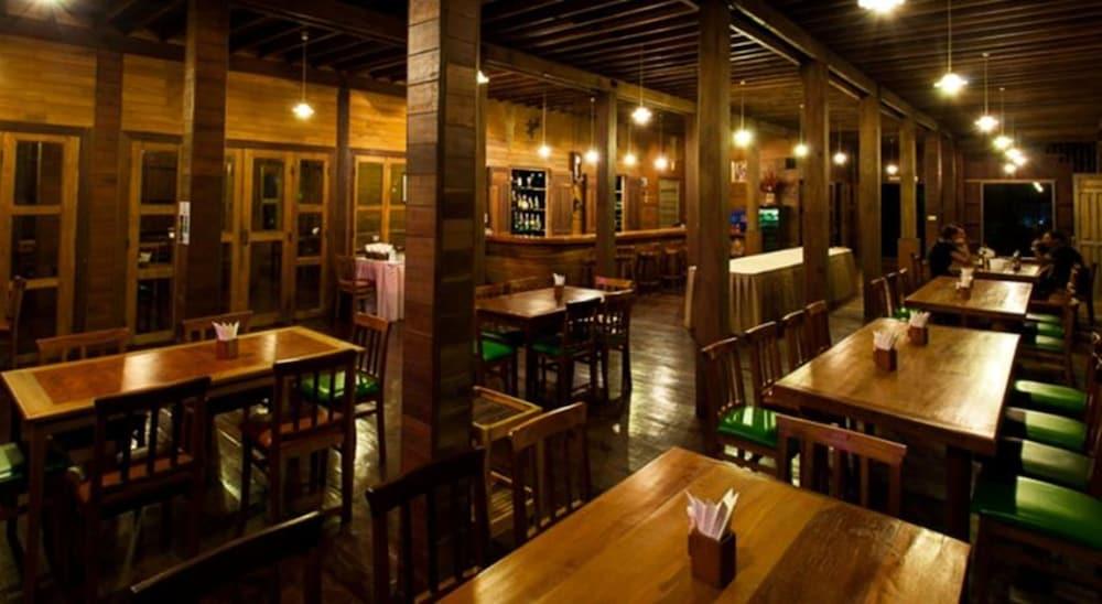 Riverhouse-The Teak House Mae Sariang Zewnętrze zdjęcie