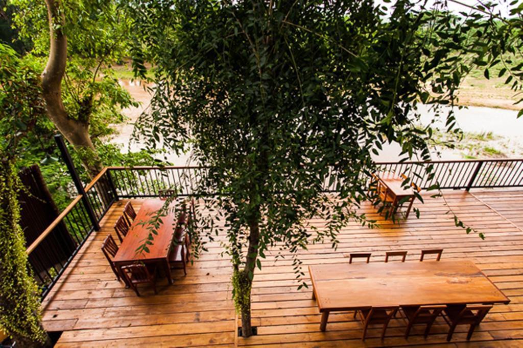 Riverhouse-The Teak House Mae Sariang Zewnętrze zdjęcie